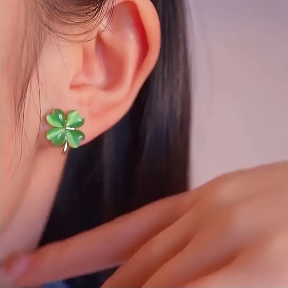 Green Clover Stud Earrings